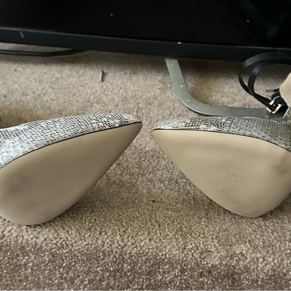 Snake Shoes - Picture 1 of 4